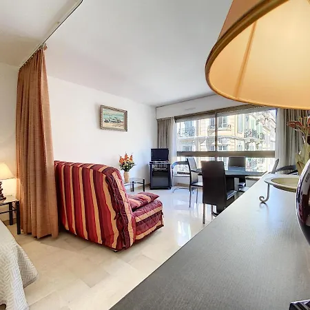 Gray D'albion Bon500 كان