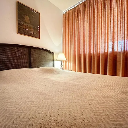 شقة Gray D'albion Bon500