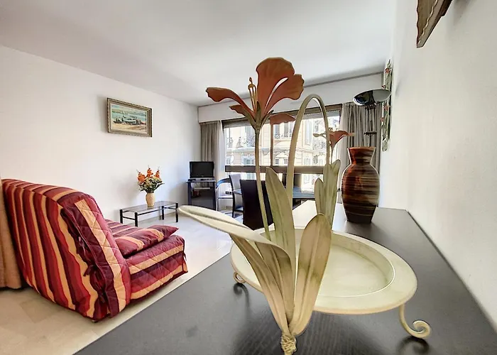 Διαμέρισμα Gray D'albion Bon500